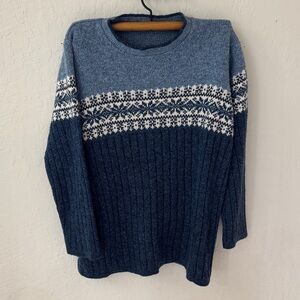 Vintage Fair Isle Sweater Women’s Small Blue Snowflake Adele Knitwear USA 90s